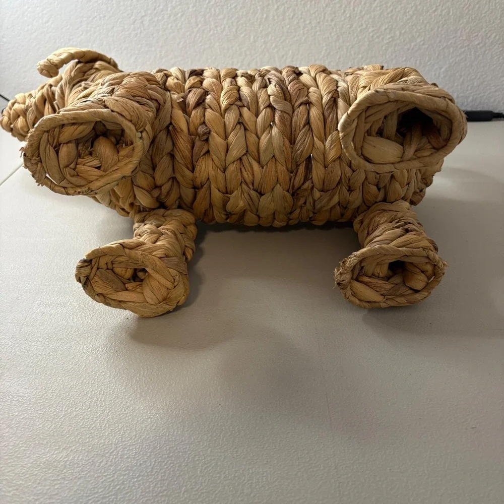 N/A woven seagrass